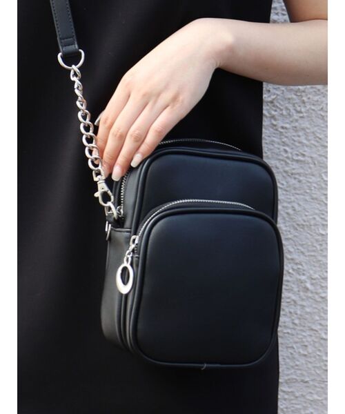 MURUA(ムルーア)の「ミニスクエアバッグ(ショルダーバッグ・レディース・ブラック・FREE)」の14枚目の写真