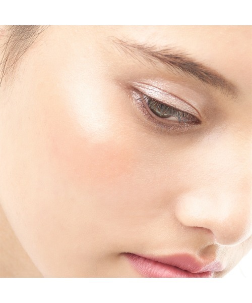 LAURA MERCIER（ローラメルシエ）の「ブラッシュ カラー インフュージョン（チーク・レディース・R3 VERY BERRY/R2 PEACH SHIMMER/R1 ALL THAT SPARKLES・FREE）」の5枚目の写真