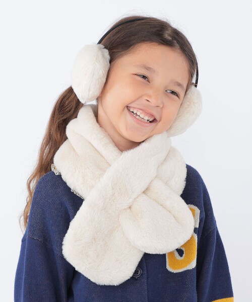 SHIPS(シップス)の「SHIPS KIDS:フェイクファー マフラー(マフラー・キッズ・ピンク/グレー系/オフホワイト・ONE SIZE)」の2枚目の写真