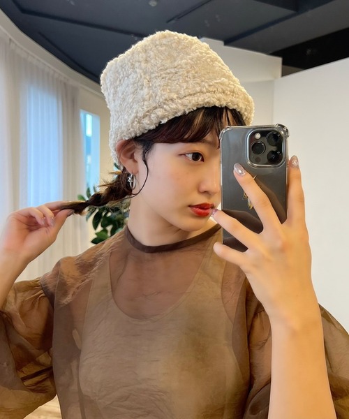 VICKY(ビッキー)の「【KOREAN ITEM】ボアバケットハット(ハット・レディース・ベージュ/ブラック・FREE)」の3枚目の写真