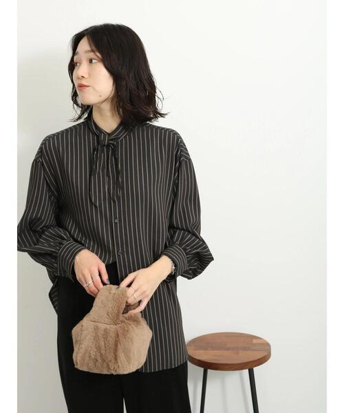 Samansa Mos2 blue（サマンサモスモスブルー）の「ストライプボウタイブラウス（シャツ/ブラウス・レディース・ベージュ/キナリ/ブラック・F）」の2枚目の写真