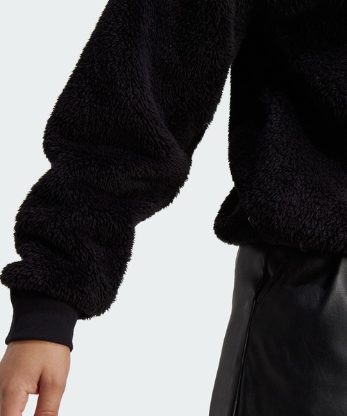 adidas（アディダス）の「エッセンシャルズ+ フラッフィー テディパーカー / アディダス adidas（パーカー・レディース・ブラック/ホワイト・MEDIUM/SMALL/LARGE）」の3枚目の写真