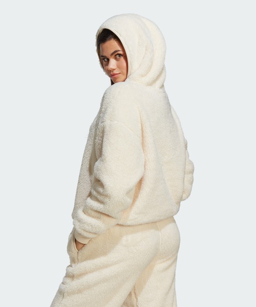 adidas（アディダス）の「エッセンシャルズ+ フラッフィー テディパーカー / アディダス adidas（パーカー・レディース・ブラック/ホワイト・MEDIUM/SMALL/LARGE）」の5枚目の写真