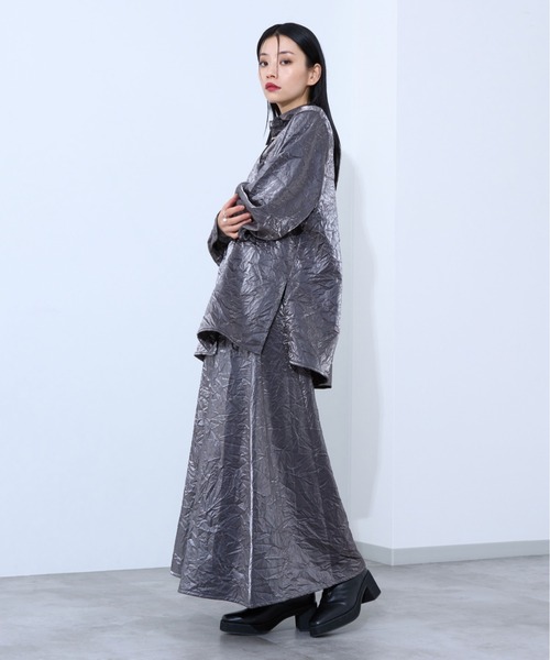 Ellno de Mavie(エルノデメヴィ)の「メタリックルーズシャツ/SET UP対応(シャツ/ブラウス・レディース・ブラック/シルバー・FREE)」の12枚目の写真