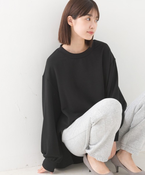 OMNES(オムネス)の「+3℃蓄熱ストレッチボリューム袖Aライン長袖Tシャツ(Tシャツ/カットソー・レディース・ブラック/グリーン/パープル/アイボリー/ブラウン・FREE)」の22枚目の写真