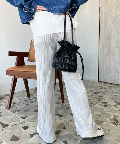 moment+(モーメントプラス)の「ラメカットプリーツパンツ(その他パンツ・レディース・シルバー/ブラック/アイボリー・M)」の7枚目の写真