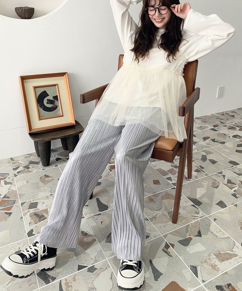 moment+（モーメントプラス）の「ラメカットプリーツパンツ（その他