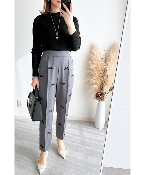 &. NOSTALGIA(アンドドットノスタルジア)の「【ZOZO限定】リボンテーパードパンツ(その他パンツ・レディース・グレー/ブラック・M)」の19枚目の写真