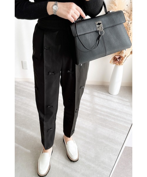 &. NOSTALGIA(アンドドットノスタルジア)の「【ZOZO限定】リボンテーパードパンツ(その他パンツ・レディース・グレー/ブラック・M)」の10枚目の写真