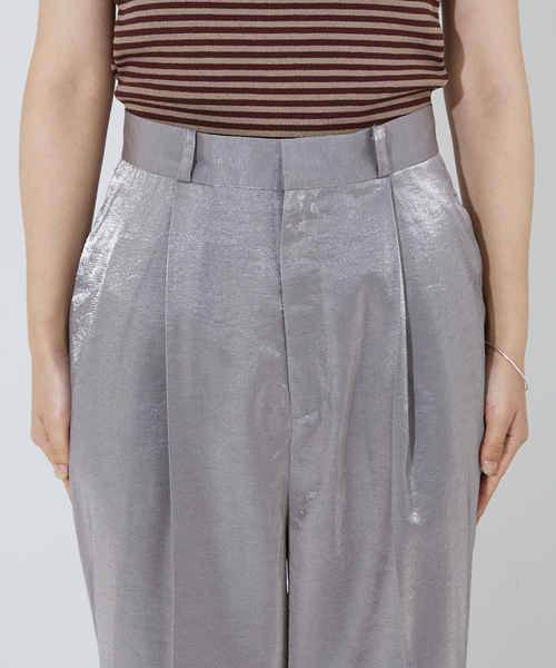 NOMINE（ノミネ）の「【セットアップ着用可】サテンパンツ（スラックス・レディース・ホワイト/シルバー/ブラック/ダークグリーン/ブロンズ・S/M）」の13枚目の写真