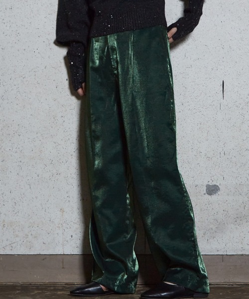 NOMINE（ノミネ）の「【セットアップ着用可】サテンパンツ（スラックス・レディース・ホワイト/シルバー/ブラック/ダークグリーン/ブロンズ・S/M）」の3枚目の写真