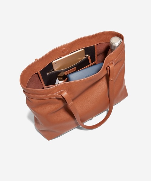 COLE HAAN（コールハーン）の「エッセンシャル ソフト トート womens