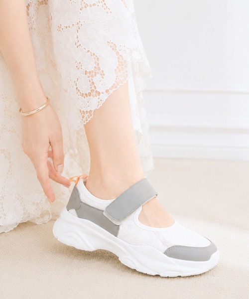 coca（ANDEX shoes product）（コカ）の「ベルクロ バックストラップ メッシュ スニーカーサンダル（サンダル・レディース・ブラック/ホワイト・SMALL/LARGE/MEDIUM）」の17枚目の写真