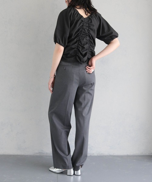 cheriella(シェリエラ)の「【cheriella】ボリュームスリーブギャザーブラウス VOLUME SLEEVE GATHER BLOUSE(シャツ/ブラウス・レディース・チャコールグレー/ブラック/ホワイト・M)」の7枚目の写真