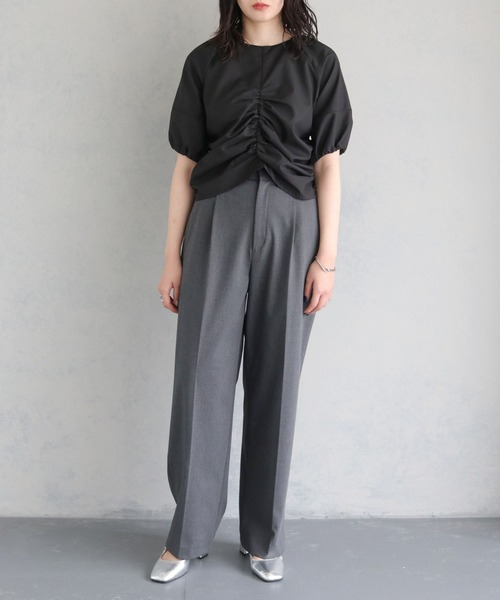 cheriella(シェリエラ)の「【cheriella】ボリュームスリーブギャザーブラウス VOLUME SLEEVE GATHER BLOUSE(シャツ/ブラウス・レディース・チャコールグレー/ブラック/ホワイト・M)」の6枚目の写真