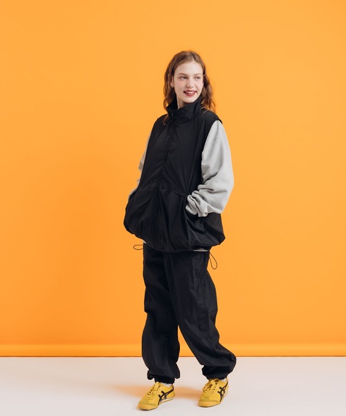 MUHET(ミュエータ)の「ナイロンパンツ(その他パンツ・レディース・グレー/ブラック・MEDIUM/X-LARGE/SMALL)」の12枚目の写真