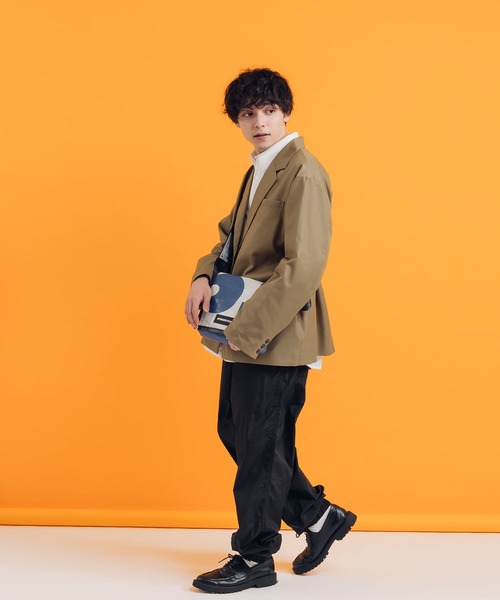 MUHET(ミュエータ)の「ナイロンパンツ(その他パンツ・レディース・グレー/ブラック・MEDIUM/X-LARGE/SMALL)」の16枚目の写真