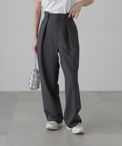 FREE'S MART（フリーズマート）の「◆[セットアップ対応]タックセミワイドパンツ（スラックス・レディース・ブラック/ベージュ・SMALL/MEDIUM）」の4枚目の写真