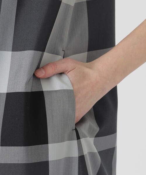 BLUE LABEL CRESTBRIDGE（ブルーレーベルクレストブリッジ）の  