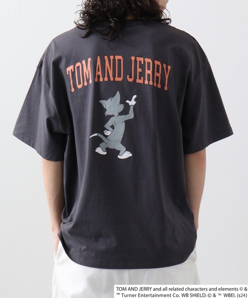 Tom＆Jerry（トムアンドジェリー）の「トムとジェリー柄Tシャツ（Tシャツ/カットソー・メンズ・ベージュ系2/ベージュ系/ベージュ系1/ホワイト系その他2/ホワイト系その他3/グレー系その他/オフホワイト/チャコールグレー/ネイビー系/グレー系その他2/チャコール/ネイビー/ベージュ/ホワイト系その他/グリーン/グリーン系・L/XL/M）」の6枚目の写真