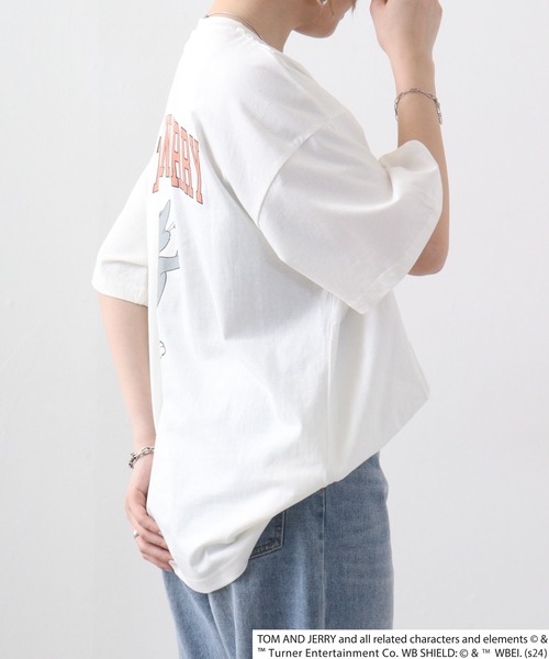 Tom＆Jerry（トムアンドジェリー）の「トムとジェリー柄Tシャツ（Tシャツ/カットソー・メンズ・ベージュ系2/ベージュ系/ベージュ系1/ホワイト系その他2/ホワイト系その他3/グレー系その他/オフホワイト/チャコールグレー/ネイビー系/グレー系その他2/チャコール/ネイビー/ベージュ/ホワイト系その他/グリーン/グリーン系・L/XL/M）」の17枚目の写真