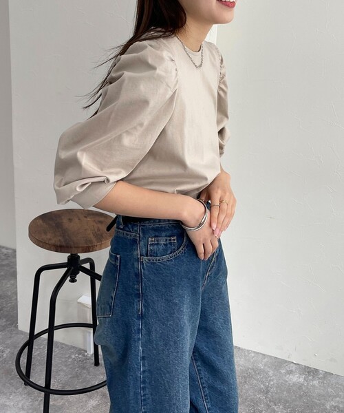 fredy emue（フレディエミュ）の「シルケット袖ボリュームプルオーバー（Tシャツ/カットソー・レディース・ブラック/グレイッシュベージュ/オフホワイト/グレイッシュブルー・38）」の20枚目の写真