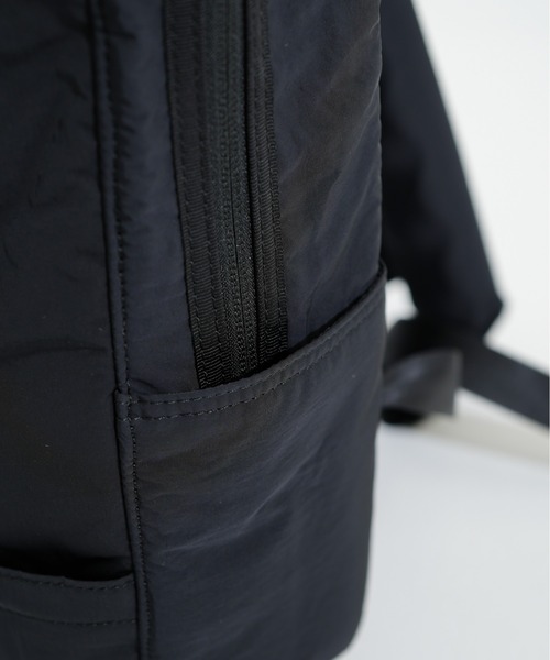 PORTER CLASSIC(ポータークラシック)の「【Porter Classic / ポータークラシック】 SHEEN NYLON NEWTON BUSINESS RUCKSACK(バックパック/リュック・メンズ・ブラック・FREE)」の8枚目の写真