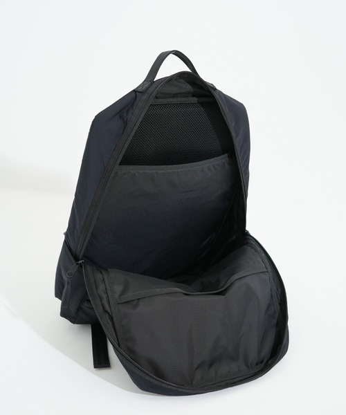 PORTER CLASSIC(ポータークラシック)の「【Porter Classic / ポータークラシック】 SHEEN NYLON NEWTON BUSINESS RUCKSACK(バックパック/リュック・メンズ・ブラック・FREE)」の13枚目の写真