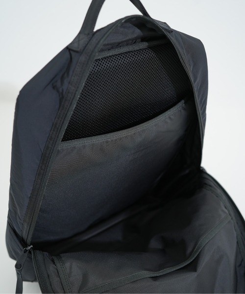 PORTER CLASSIC(ポータークラシック)の「【Porter Classic / ポータークラシック】 SHEEN NYLON NEWTON BUSINESS RUCKSACK(バックパック/リュック・メンズ・ブラック・FREE)」の14枚目の写真