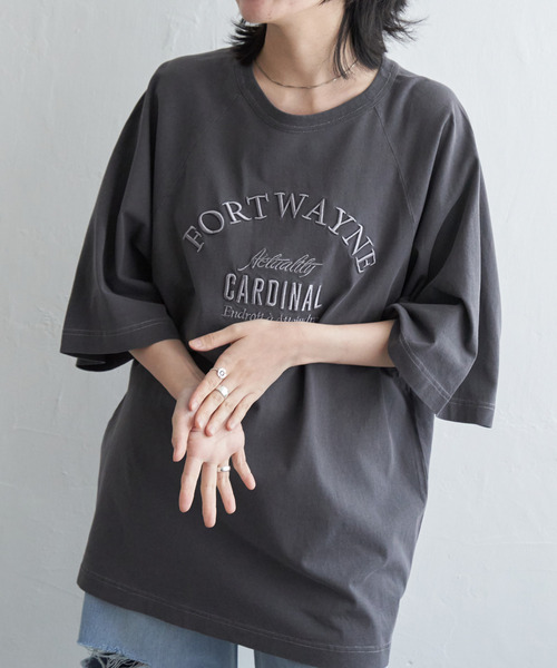 VENCEEXCHANGE(ヴァンスエクスチェンジ)の「FORTWAYNE ピグメントT(Tシャツ/カットソー・レディース・チャコールグレー/グリーン/ピンク/ネイビー・FREE)」の5枚目の写真
