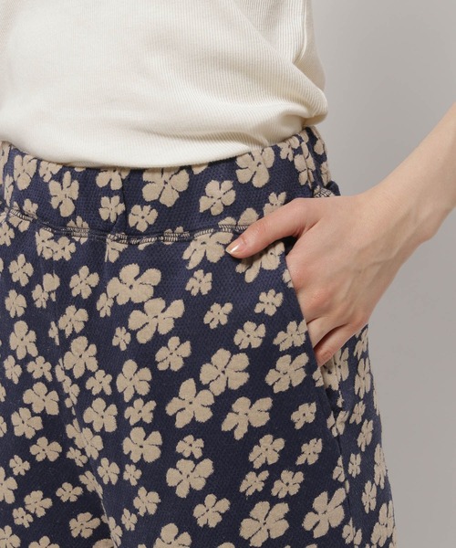 niko and...(ニコアンド)の「フラワージャガードストレッチパンツ(その他パンツ・レディース・ベージュ/ホワイト/サックスブルー/ネイビー/イエロー・FREE)」の19枚目の写真