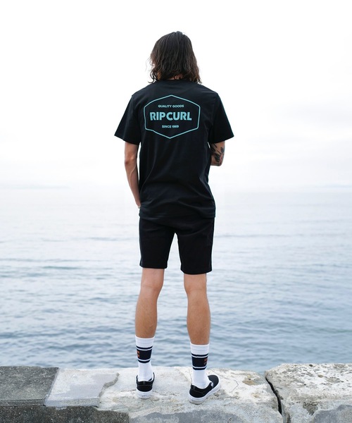 rip curl(リップカール)の「【RIPCURL(リップカール)】M STAPLER TEE/スタンダードフィットブランドロゴプリントコットン100%半袖Tシャツ(Tシャツ/カットソー・メンズ・ブラック/ホワイト・MEDIUM/LARGE)」の16枚目の写真
