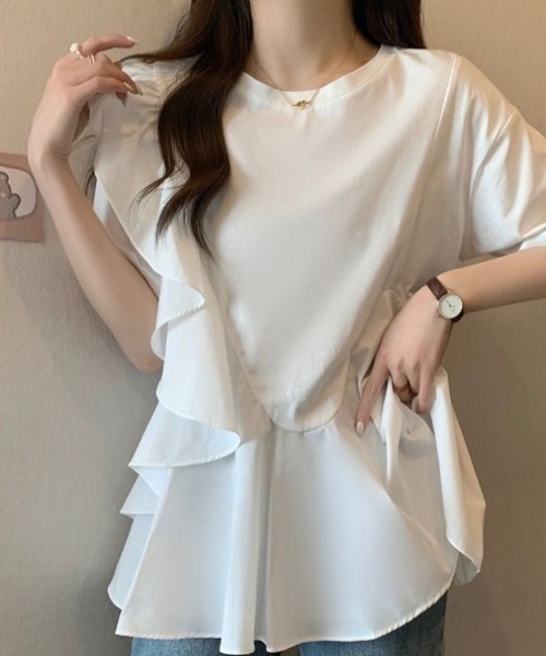 deux amour(ドゥーザムール)の「カシュクールフリルアシメデザインTシャツ(Tシャツ/カットソー・レディース・ブラック/ホワイト・FREE)」の2枚目の写真