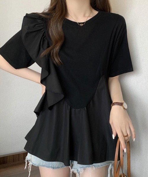 deux amour(ドゥーザムール)の「カシュクールフリルアシメデザインTシャツ(Tシャツ/カットソー・レディース・ブラック/ホワイト・FREE)」の1枚目の写真