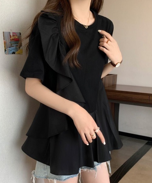 deux amour(ドゥーザムール)の「カシュクールフリルアシメデザインTシャツ(Tシャツ/カットソー・レディース・ブラック/ホワイト・FREE)」の11枚目の写真