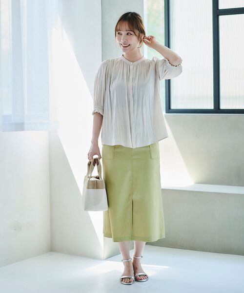 le.coeur blanc(ルクールブラン)の「ドライタッチカーゴポケットトラペーズスカート(スカート・レディース・ベージュ系その他/ライトグリーン/オレンジ/サックスブルー・38/36)」の6枚目の写真