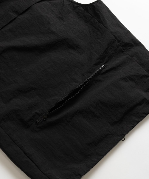 WISH FOR EVER(ウィッシュフォーエバー)の「2WAY NYLON VEST PACKABLE/2wayナイロンベストパッカブル(ベスト・メンズ・ブラック/ネイビー/チャコール・LARGE/MEDIUM)」の17枚目の写真
