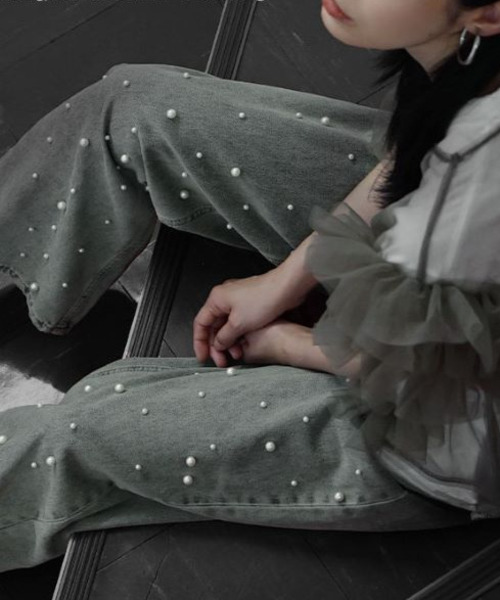 e-zakkamania stores(イーザッカマニアストアーズ)の「デコレーションパール ストレートデニムパンツ(デニムパンツ・レディース・ブルー・M)」の6枚目の写真