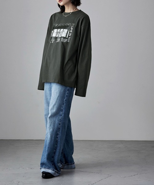 etoll.(エトル)の「フォトプリント×シルバー箔オーバーサイズロングTシャツ(Tシャツ/カットソー・レディース・オフホワイト/チャコールグレー・FREE)」の15枚目の写真