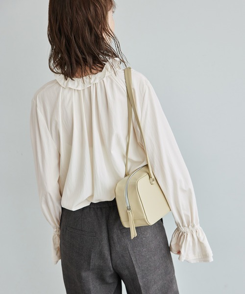 ROPE' PICNIC(ロペピクニック)の「フリルブラウス(シャツ/ブラウス・レディース・ダークブラウン/ブラック/オフホワイト・38)」の15枚目の写真