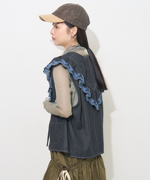 FREAK'S STORE（フリークスストア）の「デニムフリルカラー刺繍ベスト