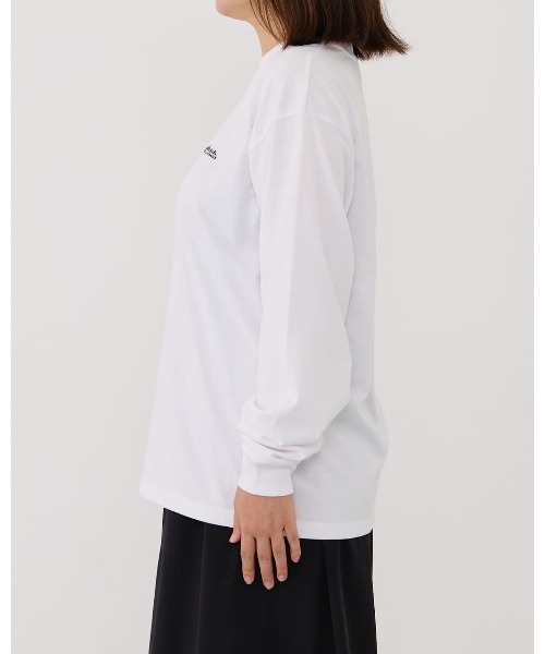 THOUSAND MILE(サウザンドマイル)の「【THOUSAND MILE】LONG SLEEVE T-SHIRT/ロングスリーブTシャツ(Tシャツ/カットソー・レディース・グレイッシュベージュ/ホワイト/ブラック/グリーン/レンガ/ブルー・L/M/XL/S)」の16枚目の写真