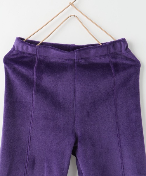 LOWRYS FARM（ローリーズファーム）の「ストレッチベロアサイクルパンツ　145486（レギンス/スパッツ・キッズ・パープル/グレー/ブラック・110cm/120cm/130cm/140cm/150cm）」の4枚目の写真