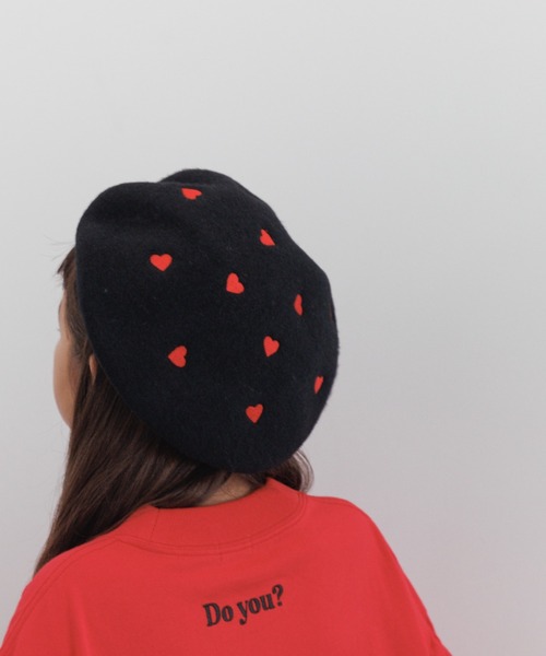 LOWRYS FARM（ローリーズファーム）の「アソートベレー　147572（ハンチング/ベレー帽・キッズ・ブラック/レッド・FREE）」の2枚目の写真