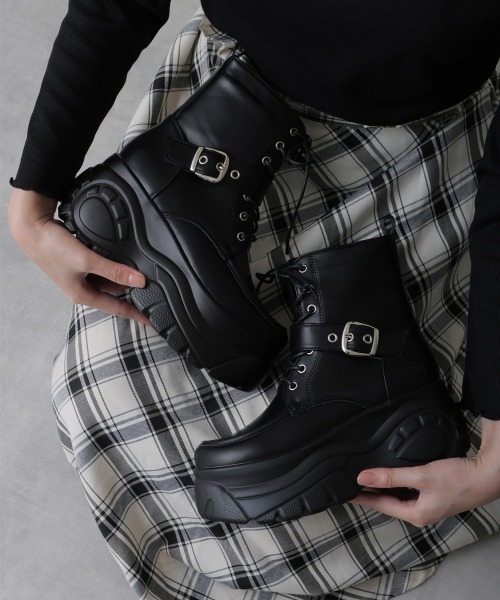 DEMETER（デメテル）の「軽量 厚底ソール レースアップ スニーカーブーツ（ブーツ・レディース・ホワイト/ブラック・M/L/S/LL）」の19枚目の写真