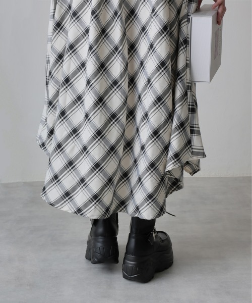 DEMETER（デメテル）の「軽量 厚底ソール レースアップ スニーカーブーツ（ブーツ・レディース・ホワイト/ブラック・M/L/S/LL）」の22枚目の写真