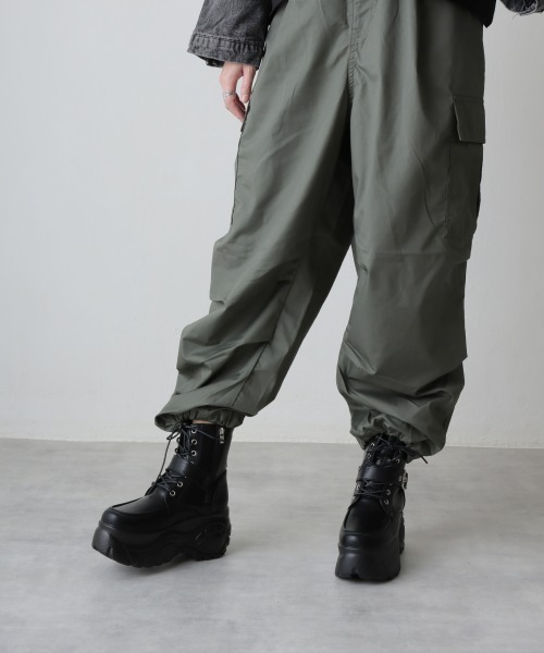 DEMETER（デメテル）の「軽量 厚底ソール レースアップ スニーカーブーツ（ブーツ・レディース・ホワイト/ブラック・M/L/S/LL）」の6枚目の写真