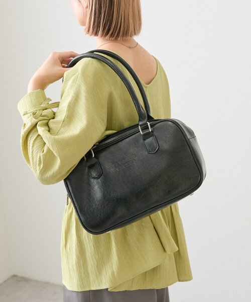 w closet（ダブルクローゼット）の「スクエアボストンBAG（ボストンバッグ・レディース・ボルドー/キャメル/シルバー/ブラック・ONE SIZE）」の2枚目の写真