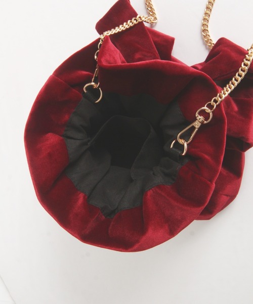 tocco closet（トッコ　クローゼット）の「【ZOZO限定】ベロアリボン巾着バッグ（ショルダーバッグ・レディース・グレー/ブラック/ワイン・M）」の15枚目の写真