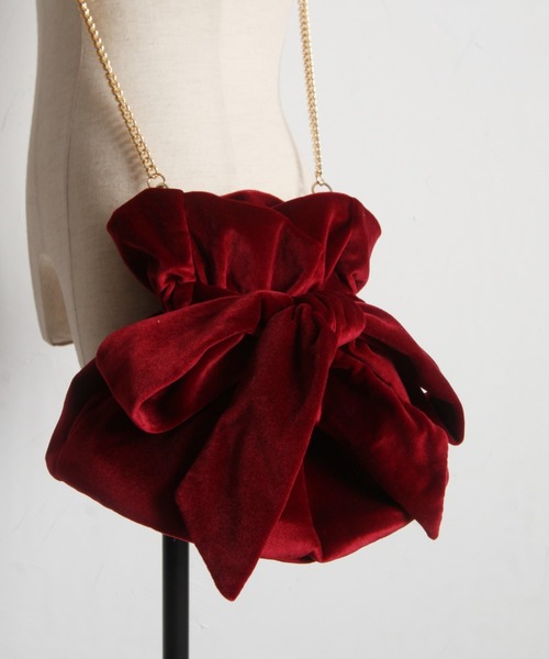 tocco closet（トッコ　クローゼット）の「【ZOZO限定】ベロアリボン巾着バッグ（ショルダーバッグ・レディース・グレー/ブラック/ワイン・M）」の19枚目の写真